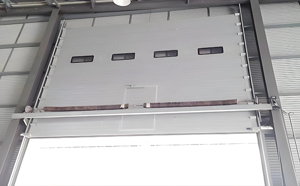 阿克陶工业滑升门