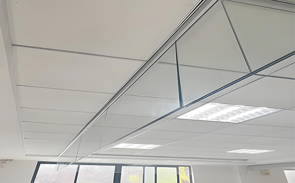 阿克陶玻璃挡烟垂壁