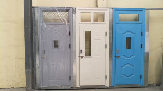 阿克陶学校教室门