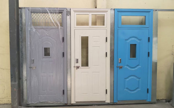 阿克陶学校教室门